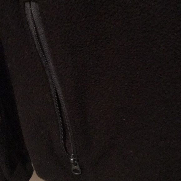 Qucchua black performance fleece jacket with zipper pockets w inner pocket - Picture 5 of 7